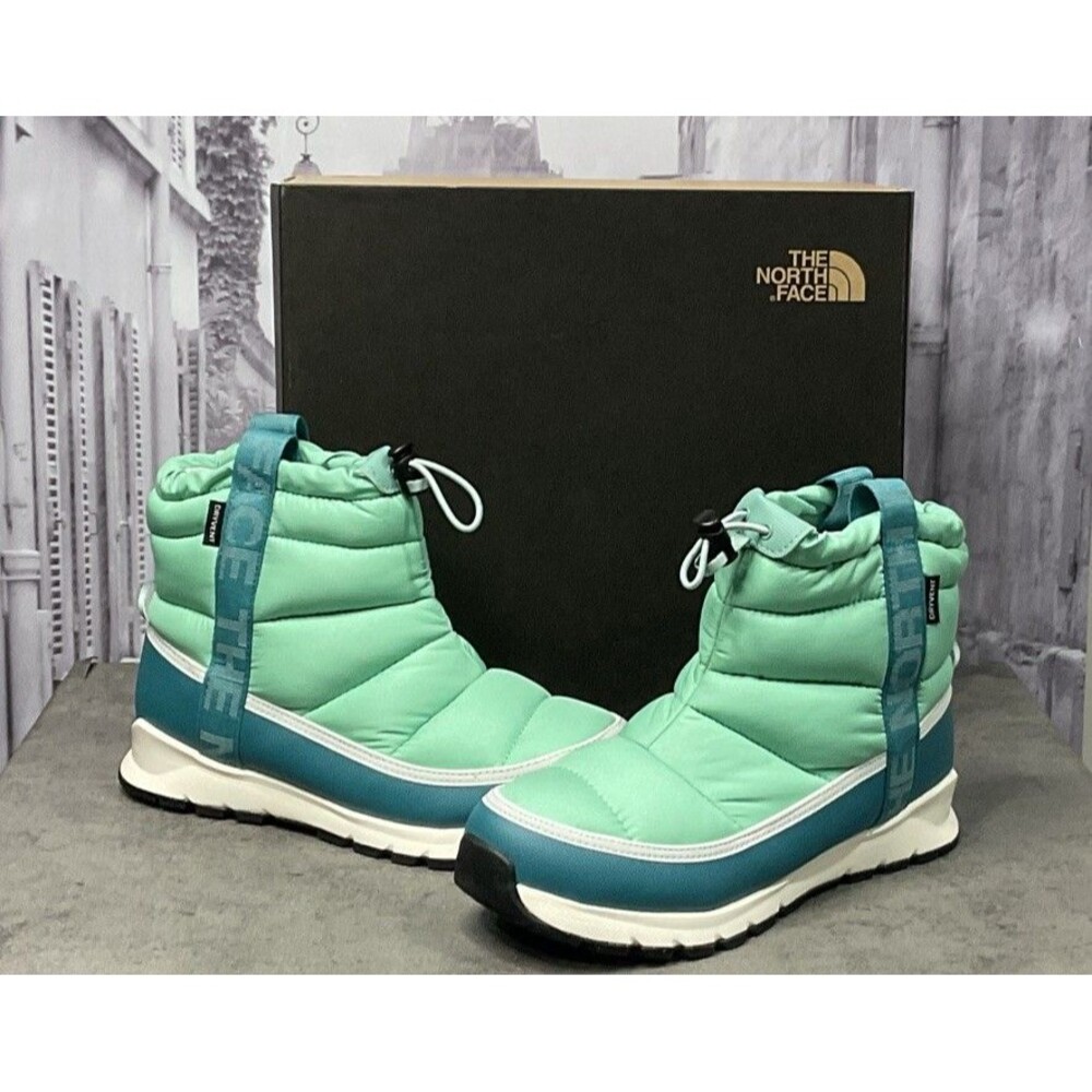 The North Face Youth Thermoball Pull - On Waterproof Women’s Boots Size 6